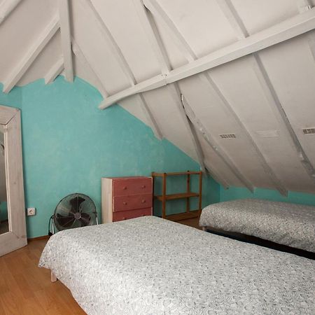 Ericeira Surf Camp Hostel Стая снимка