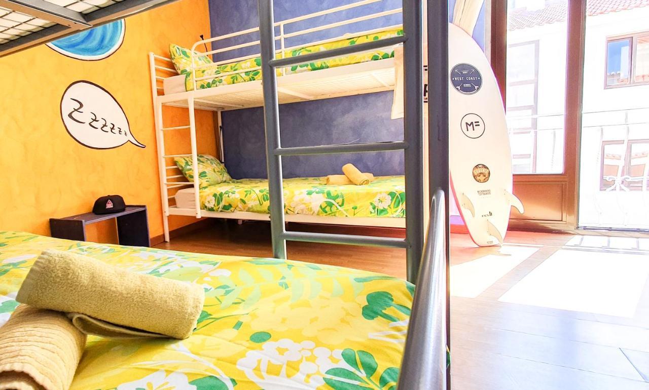 Ericeira Surf Camp Hostel Екстериор снимка