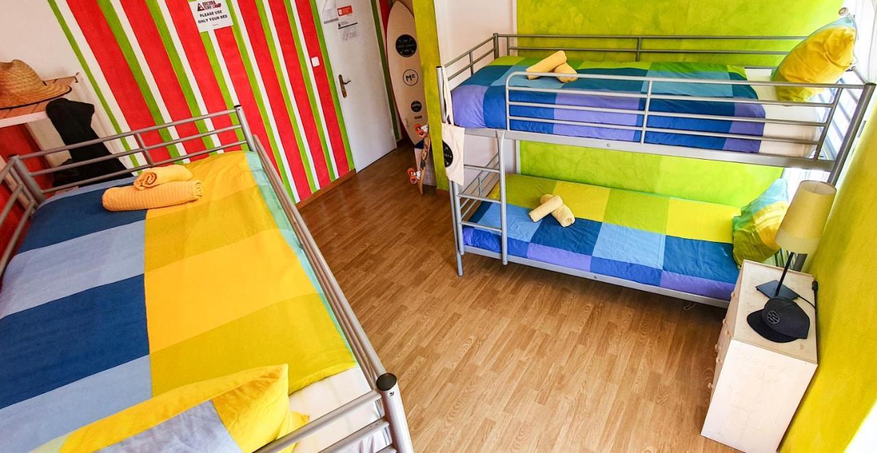 Ericeira Surf Camp Hostel Екстериор снимка