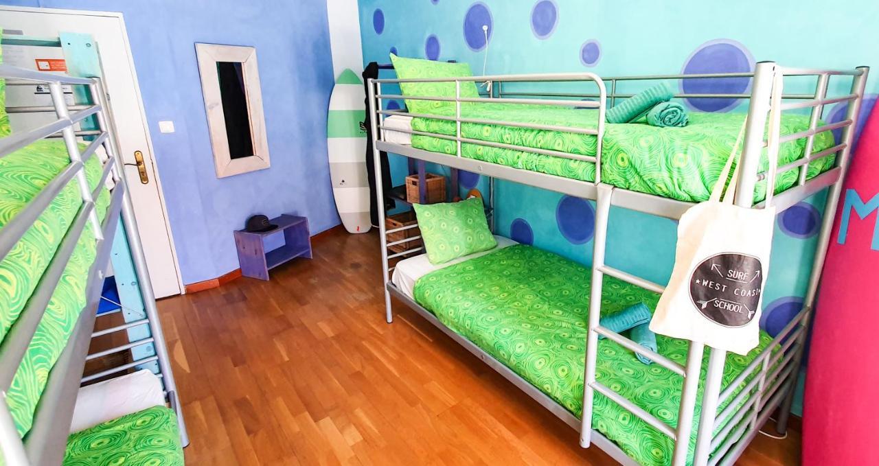 Ericeira Surf Camp Hostel Екстериор снимка