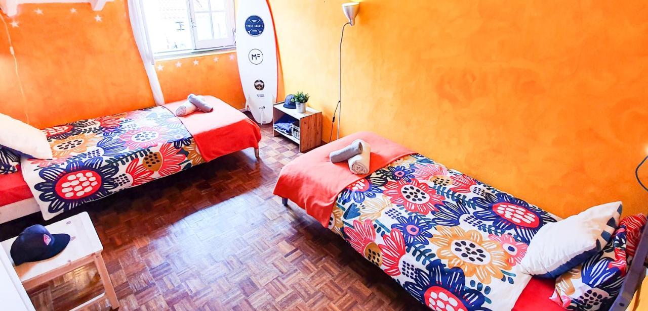 Ericeira Surf Camp Hostel Екстериор снимка