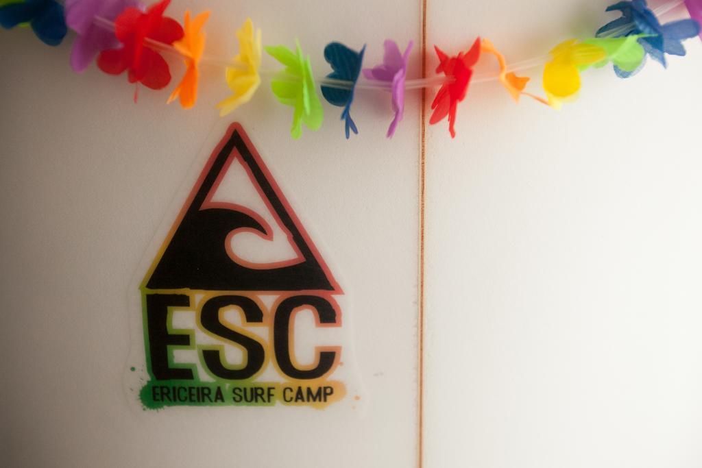 Ericeira Surf Camp Hostel Екстериор снимка